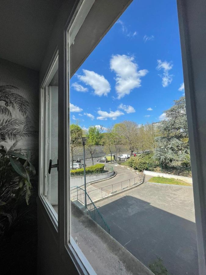 Charming Parisian Home Away From Home In The Heart Of 파리 외부 사진